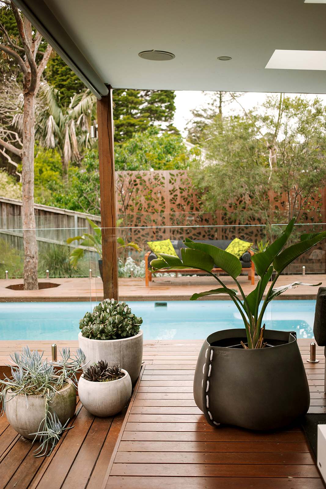 Blinde Design - Stitch 125 - Planter - Natural